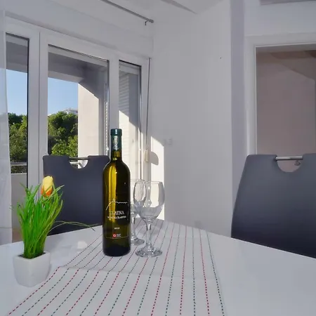 Edita Apartamento *