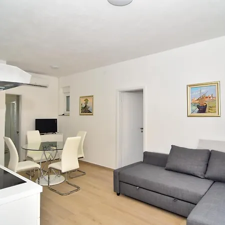 Apartment Edita