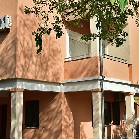 Apartment Edita *