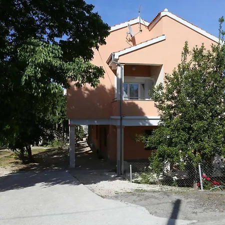 Edita Apartment *