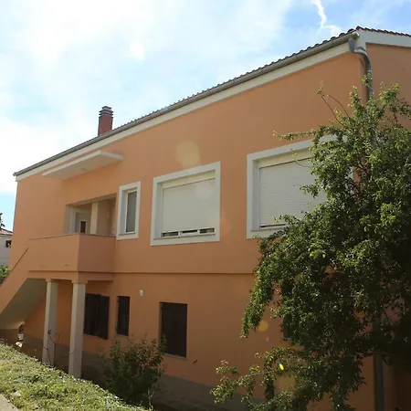 Edita Apartment *