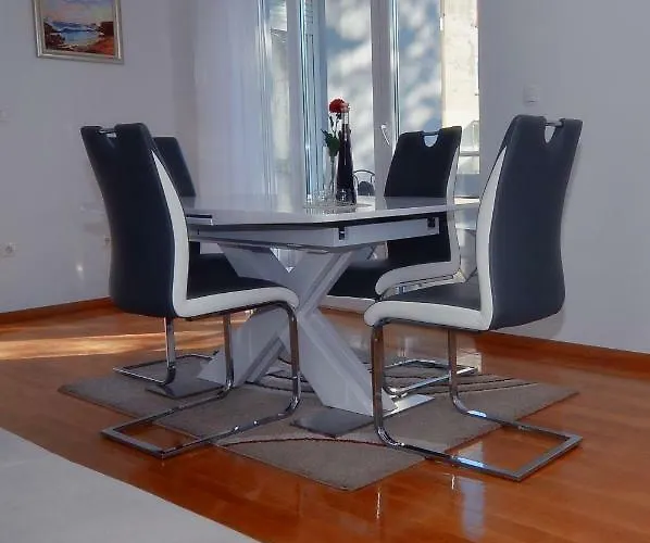 アパート エディータ