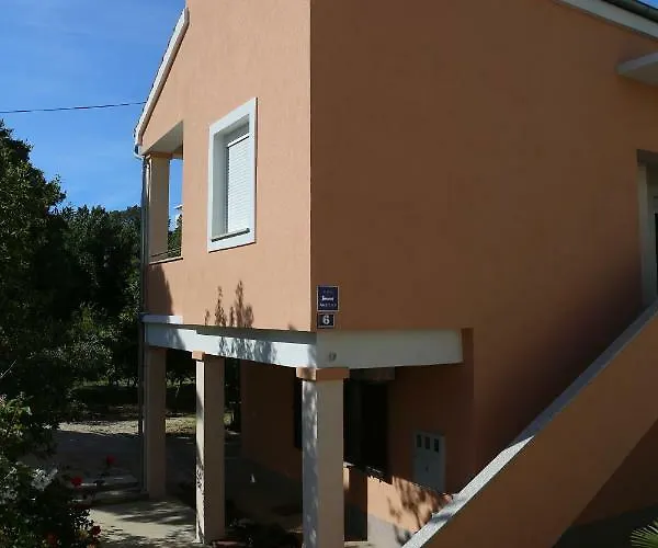 エディータ ザダル